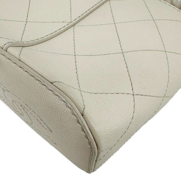 Chanel CC Drawstring Quilted Leather Crossbody Bucket Bag Cream - Picture 8 of 12